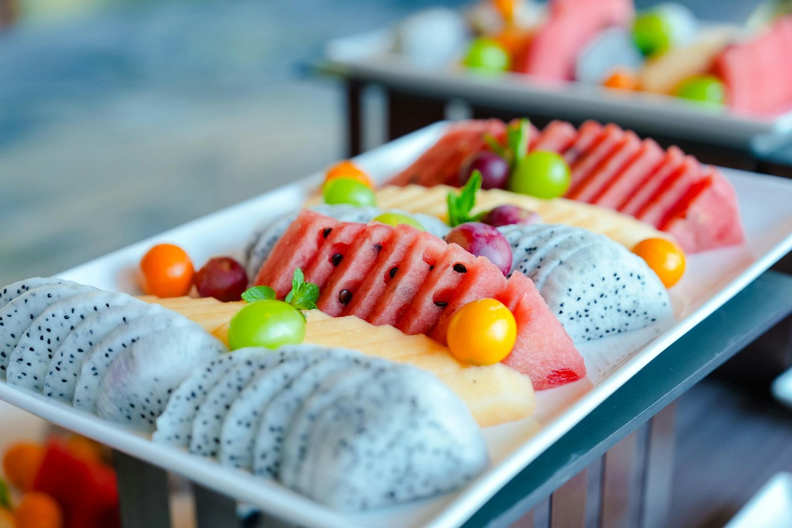 A fruit platter with white-fleshed Dragon Fruit. c/o lee c, wikicommons.