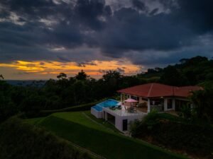 House for sale in Ojochal Costa Rica
