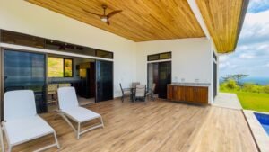 House for sale in Ojochal Costa Rica