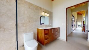 House for sale in Ojochal Costa Rica