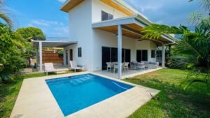 House for sale in Ojochal Costa Rica