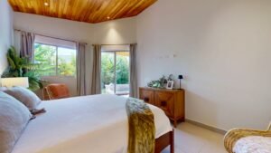 House for sale in Ojochal Costa Rica