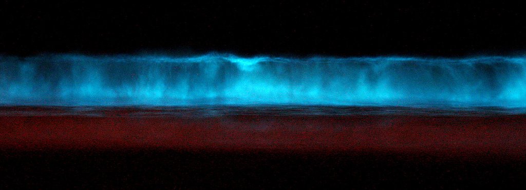A glowing wave. c/o mike, wikicommons. 