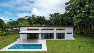 House for sale in Ojochal Costa Rica