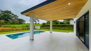 House for sale in Ojochal Costa Rica