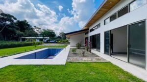 House for sale in Ojochal Costa Rica