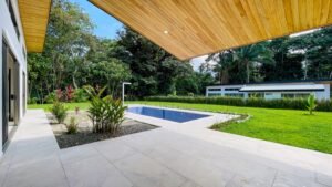 House for sale in Ojochal Costa Rica