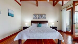 House for sale in Ojochal Costa Rica