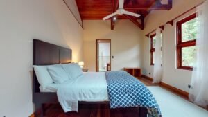 House for sale in Ojochal Costa Rica