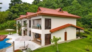 House for sale in Ojochal Costa Rica