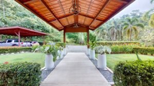 House for sale in Ojochal Costa Rica