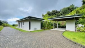 5523 – Tropical Turnkey Retreat in Gated Community_05