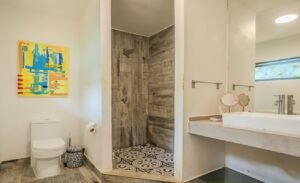 Cinco Ventanas Container & Land11