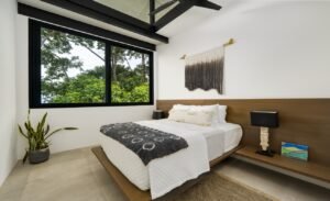 costa-rica-guest-bedroom