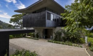 costa-rica-modern-exterior