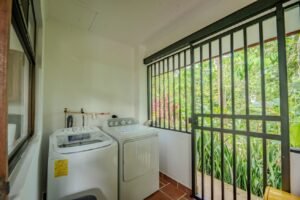Two Ocean View Homes in Exclusive Marina Vista, Escaleras (2)