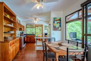 Two Ocean View Homes in Exclusive Marina Vista, Escaleras (20)