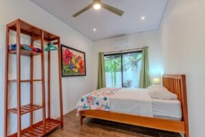 Two Ocean View Homes in Exclusive Marina Vista, Escaleras (22)