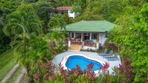 Two Ocean View Homes in Exclusive Marina Vista, Escaleras (26)