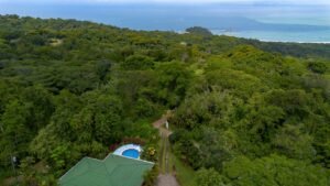 Two Ocean View Homes in Exclusive Marina Vista, Escaleras (30)