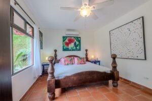 Two Ocean View Homes in Exclusive Marina Vista, Escaleras (33)