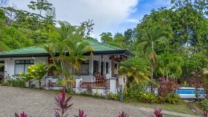 Two Ocean View Homes in Exclusive Marina Vista, Escaleras (38)