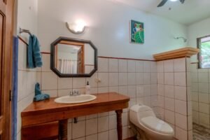 Two Ocean View Homes in Exclusive Marina Vista, Escaleras (43)