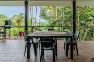 Two Ocean View Homes in Exclusive Marina Vista, Escaleras (45)