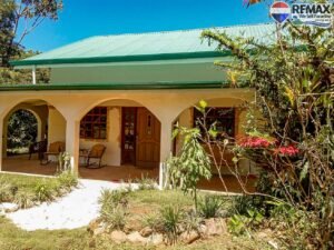 13 (1) House-for-sale-in-costa-rica