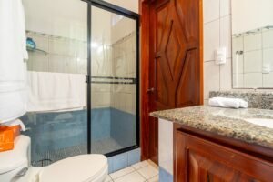 189055- 4BR ocean view home in Ojochal (16)