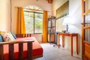 189116 – 4 bedroom ocean view home (13)