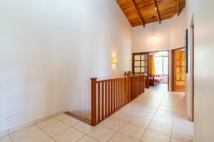 189116 – 4 bedroom ocean view home (14)