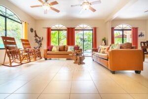 189116 – 4 bedroom ocean view home (17)