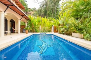 189116 – 4 bedroom ocean view home (25)