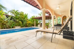 189116 – 4 bedroom ocean view home (26)