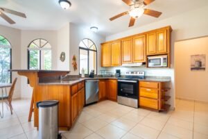 189116 – 4 bedroom ocean view home (28)