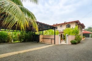 189116 – 4 bedroom ocean view home (35)