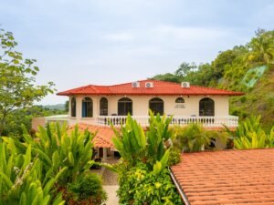 189116 – 4 bedroom ocean view home (46)