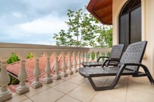 189116 – 4 bedroom ocean view home (8)