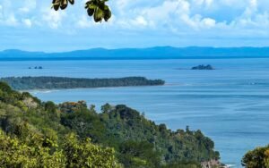 189206 – 3 bedroom ocean view home in Uvita (102)
