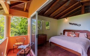 189206 – 3 bedroom ocean view home in Uvita (37)