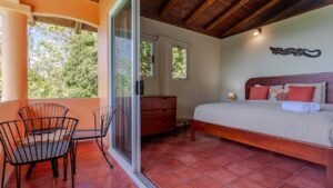 189206 – 3 bedroom ocean view home in Uvita (51)