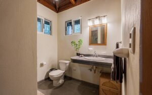 189206 – 3 bedroom ocean view home in Uvita (64)