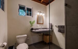 189206 – 3 bedroom ocean view home in Uvita (65)