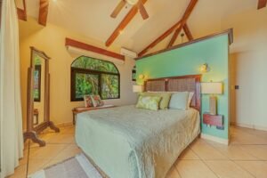 189486 – luxury ocean view house in Dominical (14)