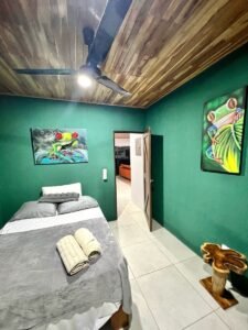 3 bedroom home in tinamastes (1)