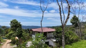 3 bedroom home in tinamastes (10)