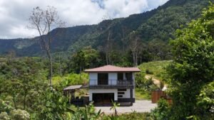 3 bedroom home in tinamastes (6)