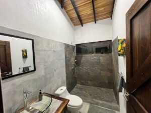 3 bedroom home in tinamastes (7)