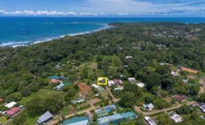 Income house close to playa cahman uvita costa rica (1)